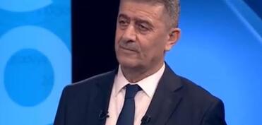 “Tramp Ukraynanı Rusiyaya yedirtməyə hazırdır”