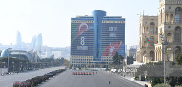 Əli Əsədov: Hərbi parad şanlı qələbənin təntənəsinə çevrildi