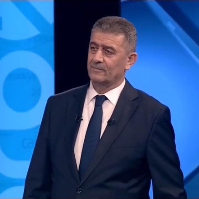 “Tramp Ukraynanı Rusiyaya yedirtməyə hazırdır”