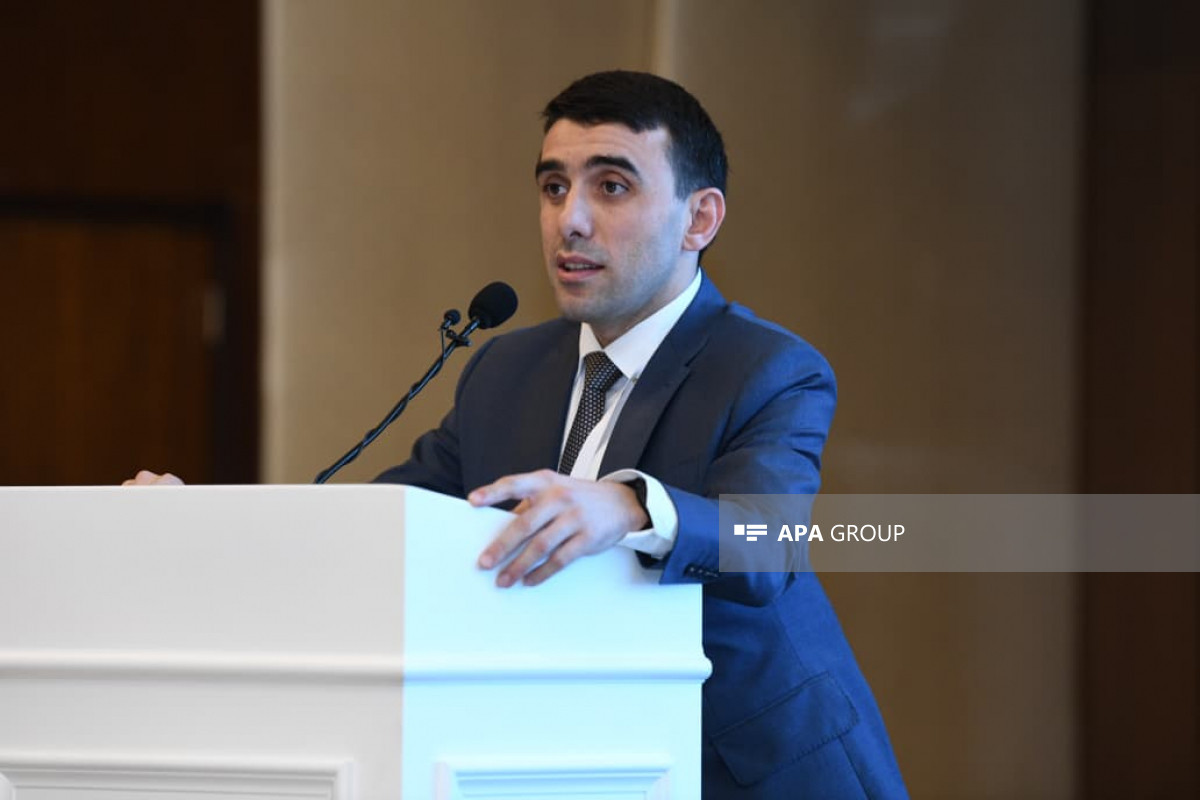 Elnur Əliyev: Məqsəd 2030-cu ilin sonuna qədər ölkənin bütün məktəblərində metodik dəstəyi təmin etməkdir