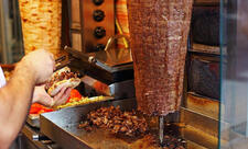 Gəncədə orta məktəb şagirdləri dönərdən zəhərləniblər - YENİLƏNİB