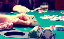 Tramp qumar uduşlarına tətbiq edilən vergini ləğv etmək barədə düşünəcək