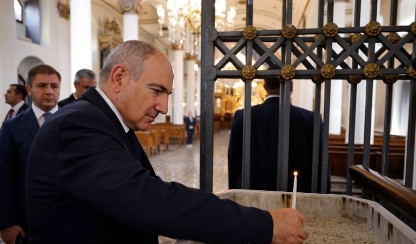 Erməni Apostol Kilsəsində çaxnaşma: Paşinyanın təzyiq planı böhran yaratdı