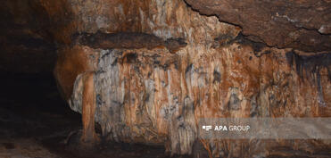 Azıx mağarasında təhlil üçün 300-dən çox nümunə götürülüb