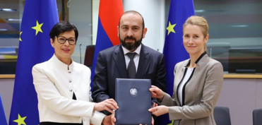 "Paşinyanın iki stul siyasəti keçərli olmayacaq”