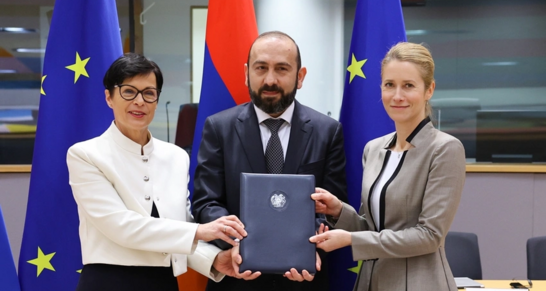 "Paşinyanın iki stul siyasəti keçərli olmayacaq”