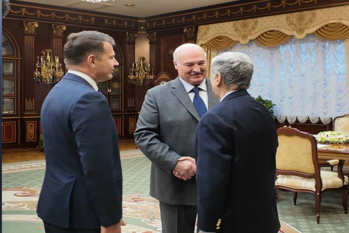 Lukaşenko ABŞ-ın Belarus üzrə xüsusi elçisi ilə görüşdə "nəsə edəcəyinə" söz verib