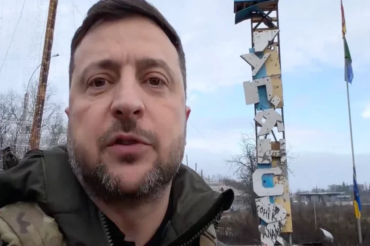 Zelenski Ukrayna Müdafiə Qüvvələrinin uğurlu əməliyyatından sonra Kupyanska gedib - FOTO