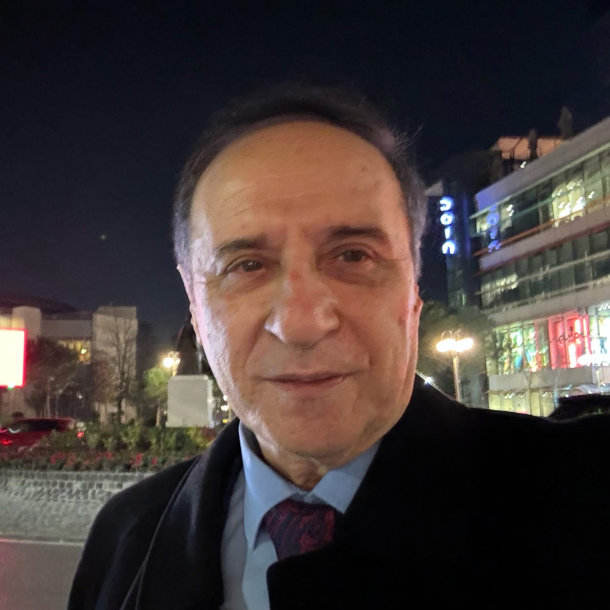 O, həmişə işıq və ümid axtarışında olub...