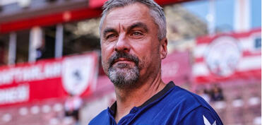 Türkiyə klubu almaniyalı baş məşqçi ilə müqaviləni yeniləyəcək