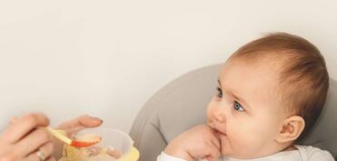 Körpələr üçün nəzərdə tutulmuş qida formullarına dair sanitariya norma və qaydaları təsdiqlənib