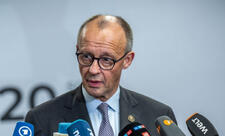 Merz: ABŞ təkbaşına dünyada aparıcı rol oynaya bilməz