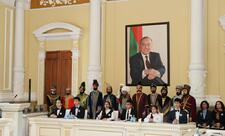 Paytaxt məktəblilərinin müəllifi olduğu növbəti kitabın təqdimatı olub