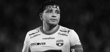 Ekvadorlu futbolçu və həyat yoldaşı silahlı hücum nəticəsində həyatını itirib