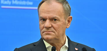 Tusk Avropanı qeyri-adi bir seçimlə qarşı-qarşıya qoyub