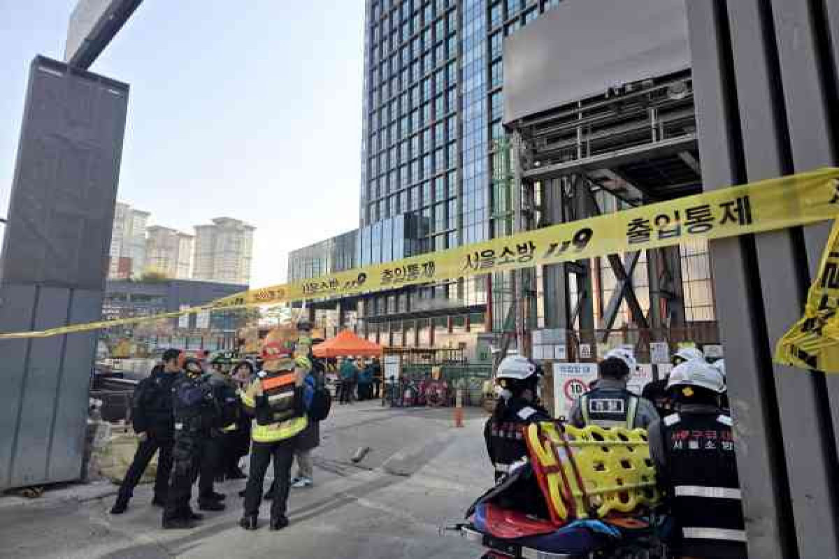 Seulda metro stansiyasında çökmə olub, 7 nəfər dağıntı altında qalıb