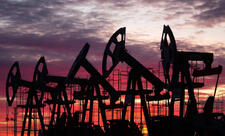 ABŞ-ın Venesuelaya qarşı dəniz blokadası fonunda neftin qiyməti artır