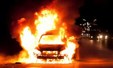 Moskvada avtomobil partlayıb, sürücü ağır yaralanıb