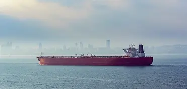 Dünyanın ilk metanol yanacağı ilə işləyən supertankeri Çində istifadəyə verilib