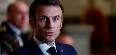 Fransa yeni təyyarədaşıyan gəmi inşa etməyi planlaşdırır