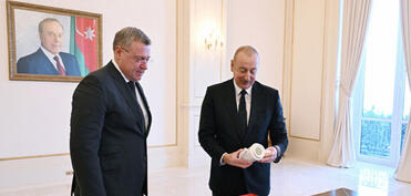 Həştərxanın qubernatoru Prezident İlham Əliyevi təbrik edib