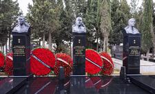 J2-8243 reysinin faciəsinin ildönümündə həlak olanların xatirəsi anılıb