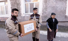 Daşkəsəndə şəhid ailələrinə bayram sovqatları təqdim edilib