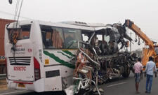 Hindistanda avtobusla yük maşını toqquşub, 9 nəfər ölüb