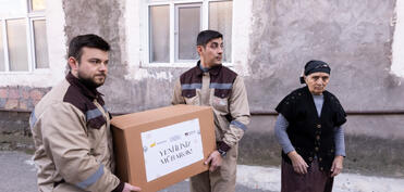 Daşkəsəndə şəhid ailələrinə bayram sovqatları təqdim edilib