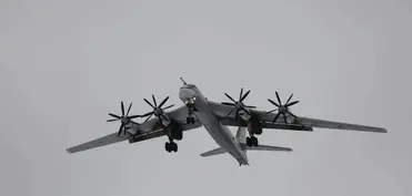 NATO, Rusiya bombardmançılarını müşayiət etmək üçün qırıcıları havaya qaldırıb