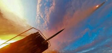 Kamboca Taylandın F-16 qırıcıları və zirehli texnikası ilə hücum etdiyini iddia edib