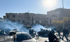 İranda rialın kəskin ucuzlaşmasına görə etiraz aksiyaları başlayıb, Mərkəzi Bank təcili iclas keçirir