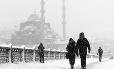 Türkiyədə yağan qar 17 vilayətdə dərslərin ləğv olunmasına səbəb olub