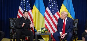 Zelenski Trampdan 50 illik təhlükəsizlik zəmanəti tələb edib