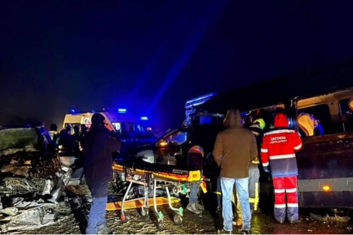 Ukraynada ağır yol qəzası baş verib, ölən və yaralananlar var