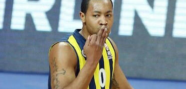 “Fənərbağça”nın sabiq basketbolçusu narkotikə görə saxlanılıb