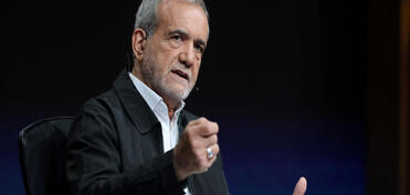 İran Prezidenti hökuməti etirazçıların tələblərini dinləməyə çağırıb