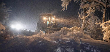 Gürcüstanda qarlı hava bir sıra fəsadlar yaradıb