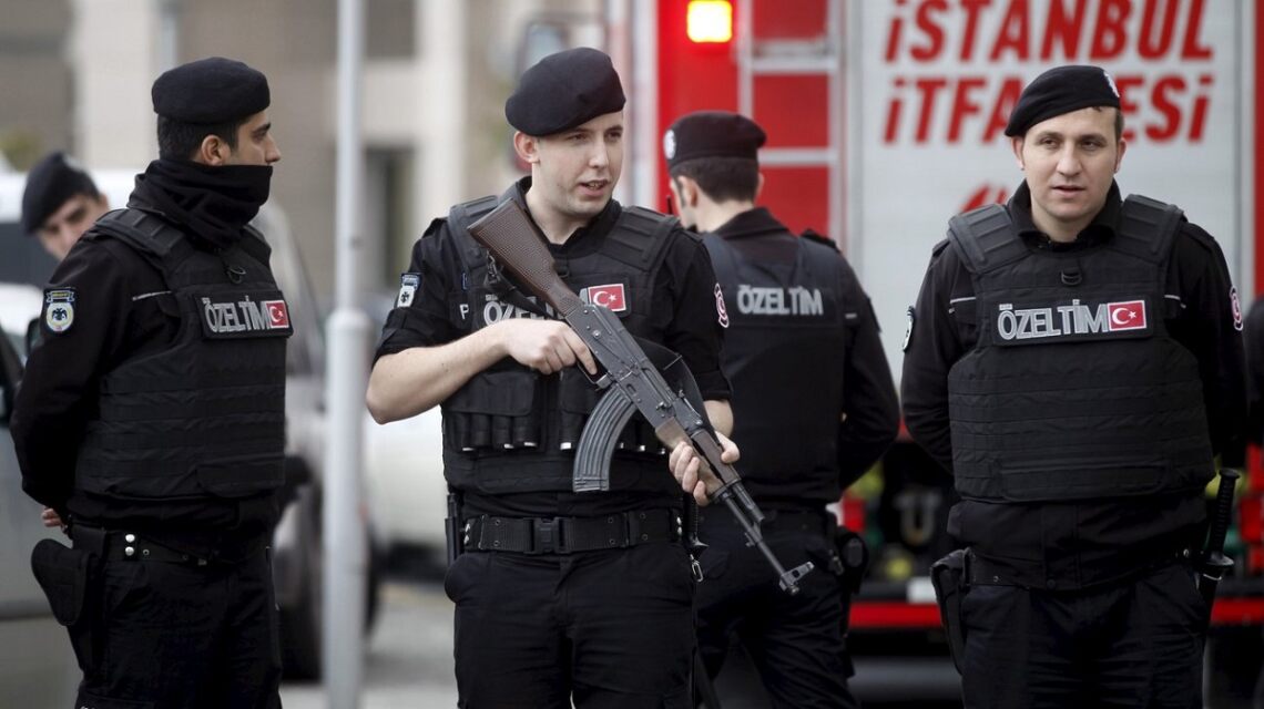 İstanbulda 110 İŞİD şübhəlisi saxlanılıb