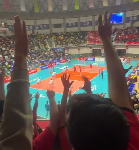 Durnalar Yuvası stadionunda milli şüarlar səsləndirilib