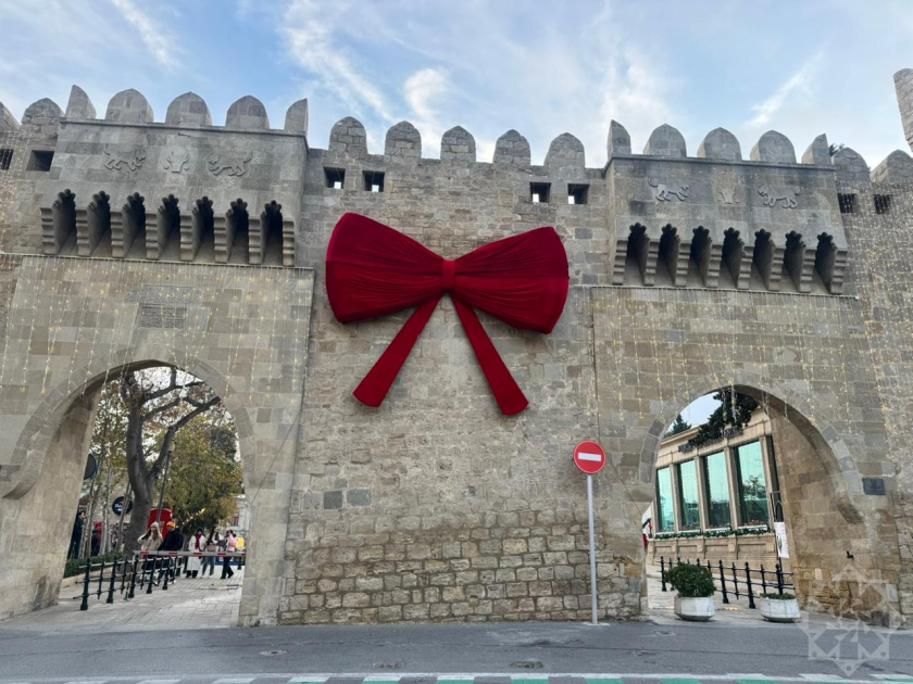 Bakı Yeni ilin ilk günündə: bayram ovqatı və şəhər gəzintisi