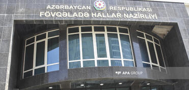 Şamaxıda buzlu yolda köməksiz qalan 5 nəfər xilas edilib