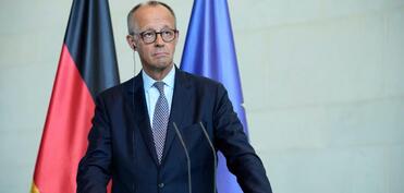 Merz Parisdə Ukrayna ilə bağlı görüşdə iştirak edəcək