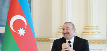 Azərbaycan Prezidenti: Biz BMT Nizamnaməsi üzərində olan dünyada yaşamırıq, torpaq üzərində yaşayırıq, ona görə də güclü olmalıyıq