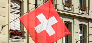 İsveçrə Maduro və onun yaxın ətrafının bütün aktivlərini dondurub