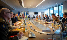 Aİ Kiyevin təhlükəsizlik zəmanətlərinin müzakirəsində Rusiyanın iştirakına israr edəcək