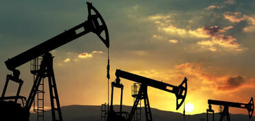 Dünya bazarlarında neftin qiyməti artır