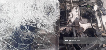 Bakıda yük və minik maşınları toqquşub, ölən var