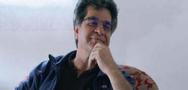 Tanınmış rejissor Cəfər Pənahi həbs qərarına baxmayaraq, İrana qayıtmaq niyyətindədir