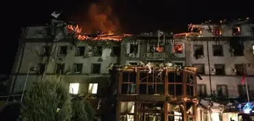 Rusiya Krivoy Roqda çoxmənzilli binaları “İskəndər” raketləri ilə vurub